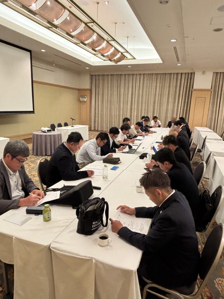 定例理事会を開催しました。